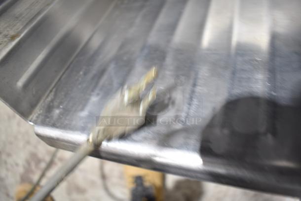 Stainless Steel Commercial Countertop Meat Slicer. 115 Volts, 1 Phase. Tested and Working! - Image 7 of 7