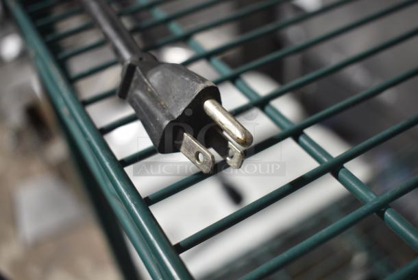 Server Twin FS Stainless Steel Countertop 2 Well Warmer. 120 Volts, 1 Phase. Tested and Working! - Image 5 of 5