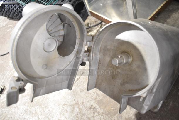 General GSM-1-66 Metal Countertop Food Processor. 115 Volts, 1 Phase. Tested and Working! - Image 5 of 7