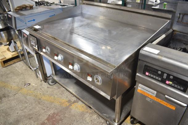 Keating MiraClean Stainless Steel Commercial Chrome Top Flat Top Griddle w/ Under Shelf on Commercial Casters. - Image 3 of 8