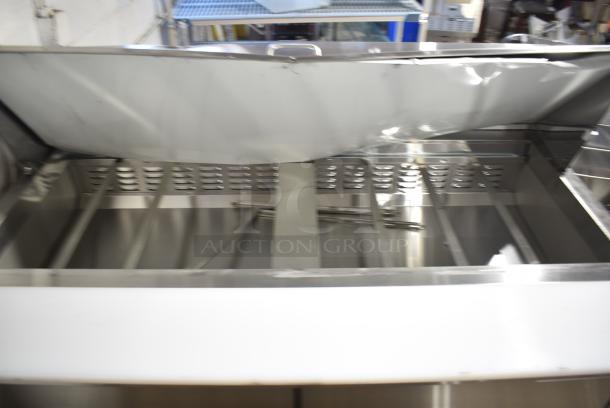 BRAND NEW SCRATCH AND DENT! 2023 Avantco 178SSPT60MHC Stainless Steel Commercial Sandwich Salad Prep Table Bain Marie Mega Top on Commercial Casters. 115 Volts, 1 Phase. Tested and Working! - Image 3 of 7