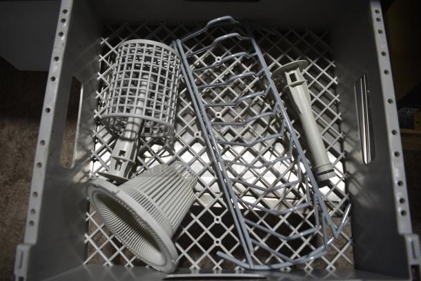 BRAND NEW SCRATCH AND DENT! 2023 Noble 495HTGW22 Stainless Steel Commercial Undercounter Hi Temp High-Temperature Underbar Glass Washer. 208-240 Volts, 1 Phase. - Image 5 of 7