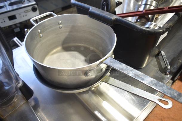 4 Items Including Sauce Pot, Skillet, Poly Blender Pitcher and Metal Coffee Pot. 4 Times Your Bid! - Image 3 of 5