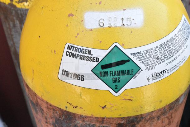 5 Metal Tanks Including Nitrogen and Carbon Dioxide. 5 Times Your Bid! Buyer Must Pick Up - We Will Not Ship This Item. - Image 6 of 8