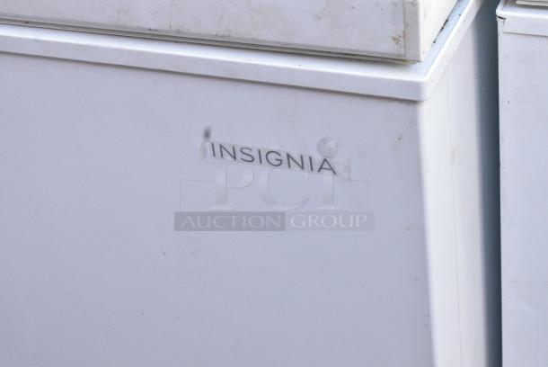 Insignia NS-CZ70WH6 Chest Freezer w/ Hinge Lid. 115 Volts, 1 Phase. - Image 2 of 5