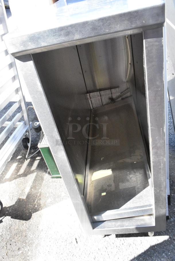 Stainless Steel Table w/ Under Shelf. - Image 2 of 4