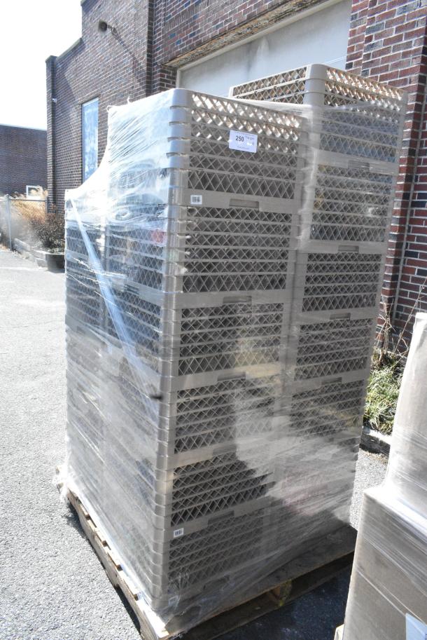 24 BRAND NEW SCRATCH AND DENT! Gray Poly Dish Caddies. 24 Times Your Bid! - Image 1 of 5