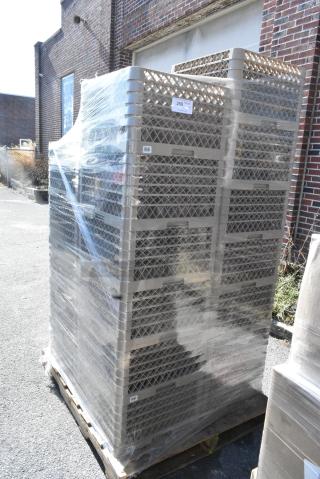 24 BRAND NEW SCRATCH AND DENT! Gray Poly Dish Caddies. 24 Times Your Bid!