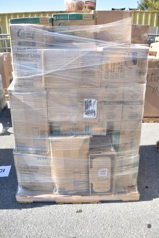 35 BRAND NEW SCRATCH AND DENT! Items Including 500CC24 Choice Clear PET Customizable Plastic Cold Cup - 24 oz. - 600/Case, 500L1020BHT Choice Black Hot Paper Cup Travel Lid with Hinged Tab for 10-24 oz. Standard Cups and 8 oz. Squat Cups - 1000/Case, 129MCR16B Choice 16 oz. Black 6 1/4" Round Microwavable Heavy Weight Container with Lid - 150/Case, 395TO991 EcoChoice 9" x 9" x 3" Compostable No PFAS Added Bamboo / Bagasse 1 Compartment Take-Out Box - 200/Case, 500L1020BHT Choice Black Hot Paper Cup Travel Lid with Hinged Tab for 10-24 oz. Standard Cups and 8 oz. Squat Cups - 1000/Case, 128HD12COMBO Choice Heavy Duty 12 oz. Microwavable Translucent Plastic Deli Container and Lid Combo Pack - 240/Case. 35 Times Your Bid!