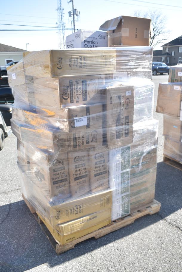 29 BRAND NEW SCRATCH AND DENT! Items Including 3 500L8B Choice 8 oz. Tall Black Hot Paper Cup Travel Lid - 1000/Case, 127SB24COMBO Choice 24 oz. Clear Plastic Salad Bowl with Lid - 150/Case, 3 394365M Noble Products Powder-Free Disposable Clear Vinyl Gloves for Foodservice - Medium - 1000/Case, 500LSTRWLW Choice 9, 12, 16, 20, and 24 oz. Clear Sip-Through Lid with Extra-Wide Opening - 1000/Case, 612FS1116 Choice Full Size Foil Steam Table Pan Shallow 1 11/16" Depth - 50/Case, 5008W Choice 8 oz. Tall White Poly Paper Hot Cup - 1000/Case, 395TO881 EcoChoice 8" x 8" x 3" Compostable No PFAS Added Bamboo / Bagasse 1 Compartment Take-Out Box - 200/Case, 795PTOBK3 EcoChoice 8" x 8" x 3" Compostable No PFAS Added Bamboo / Bagasse 1 Compartment Take-Out Box - 200/Case, 127PL2 Choice PET Plastic Lid for 1.5 to 2.5 oz. Souffle Cup / Portion Cup - 2500/Case. 29 Times Your Bid! - Image 4 of 21