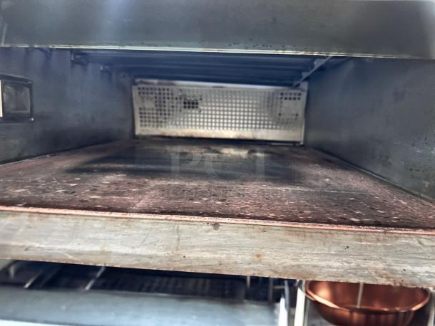 Excellent Condition Hobart Triple Deck Electric Pizza Oven – Tested & Working! - Image 6 of 8