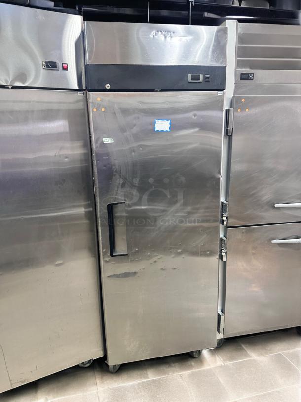 Excellent Condition Commercial Stainless Steel Reach-In Freezer – Tested & Working! - Image 3 of 6