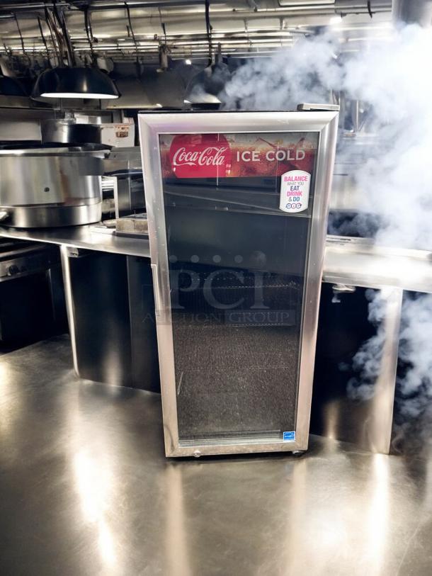 Excellent Condition IDW Display Refrigerator 115Volt – Tested & Working! - Image 2 of 8