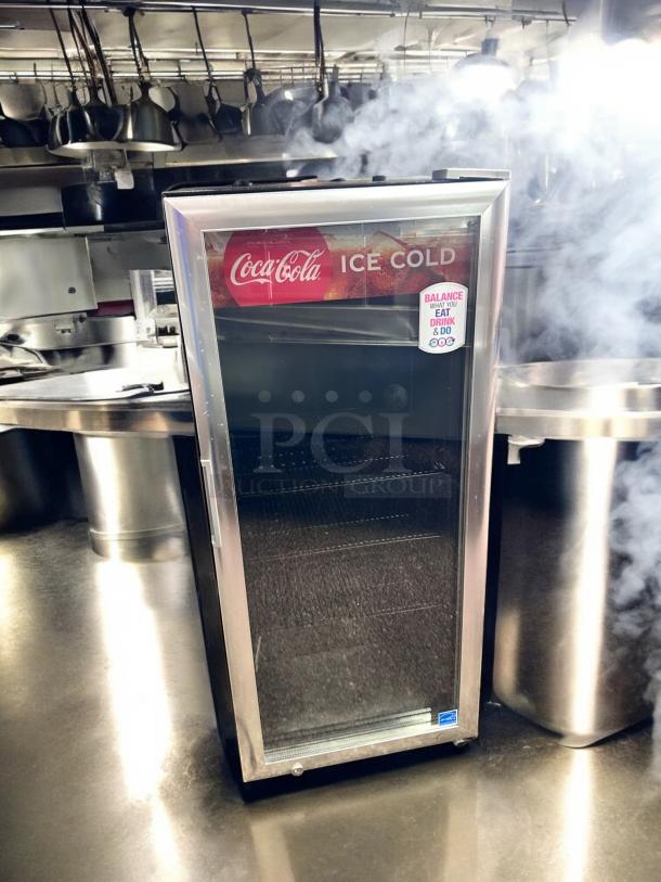 Excellent Condition IDW Display Refrigerator 115Volt – Tested & Working! - Image 4 of 8
