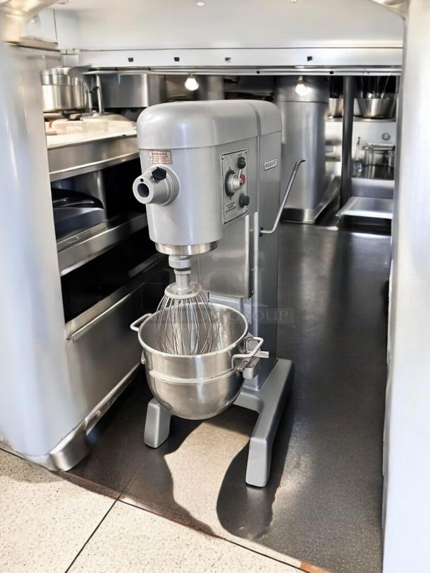 Outstanding Hobart D-330 30Qt Commercial Mixer – Tested & Working! - Image 1 of 10