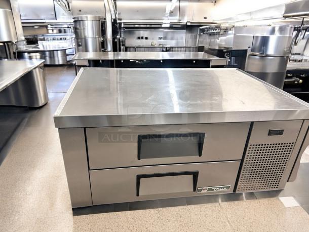 Late Model Excellent  True TRCB-48 Refrigerated Chef Base 115Volt – Tested & Working! - Image 3 of 8
