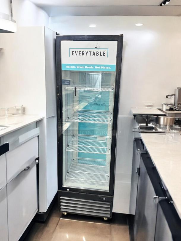 Excellent Condition Upright Display Cooler – Tested & Working! - Image 2 of 6