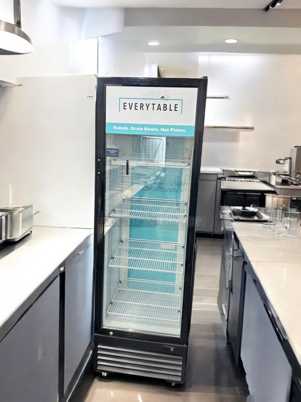 Excellent Condition Upright Display Cooler – Tested & Working! - Image 3 of 6