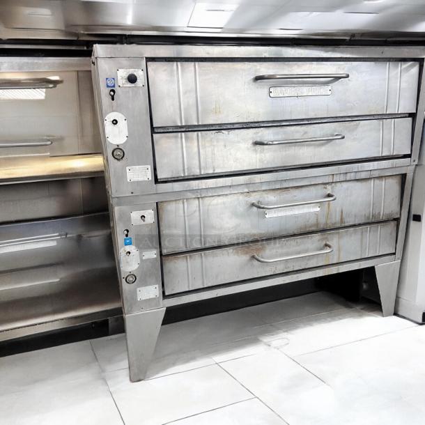Excellent Condition Bakers Pride Y600 Double Deck Pizza Oven – Tested & Working! - Image 2 of 7