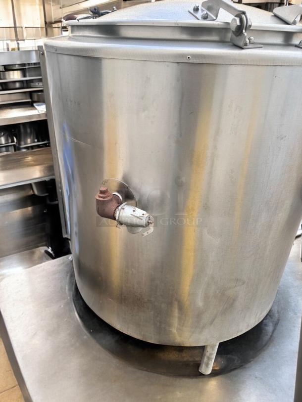 Excellent Condition Groen Commercial 40-Gallon Gas Kettle – Tested & Working! - Image 6 of 9