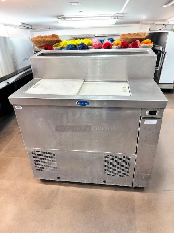Excellent Condition Randell 69345A Ice Cream Cabinet – Tested & Working! - Image 3 of 10
