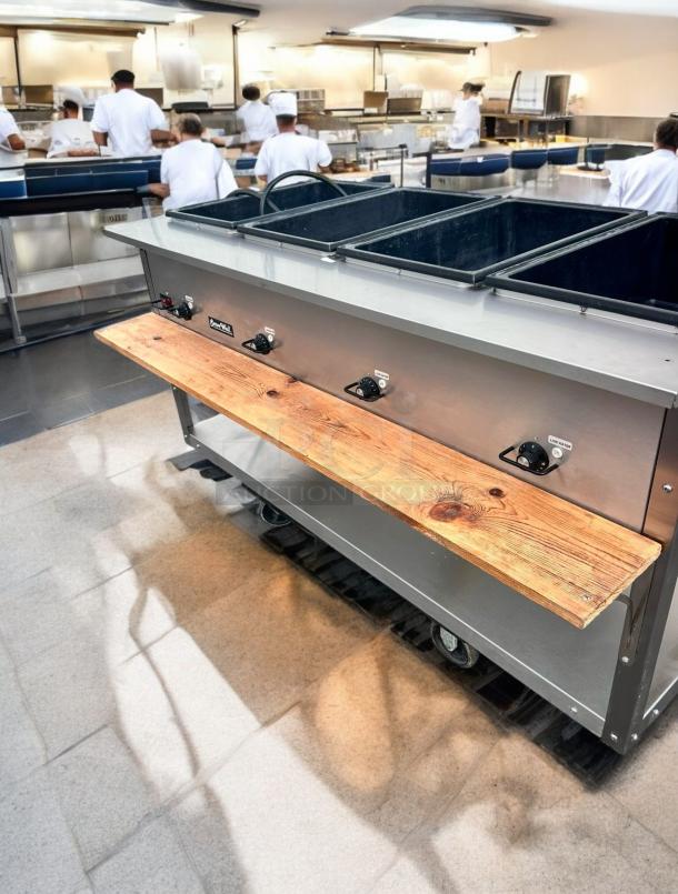 Excellent Condition Vollrath ServeWell 5-Well Steam Table – Tested & Working! - Image 4 of 10