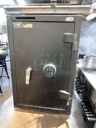 Heavy-Duty Executive Safe with Digital Lock – Fully Tested & Secure!