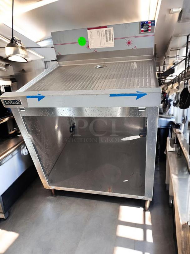 Excellent Condition Perlick Commercial Stainless Steel Drainboard with Underbar Cabinet – Tested & Working! - Image 3 of 4