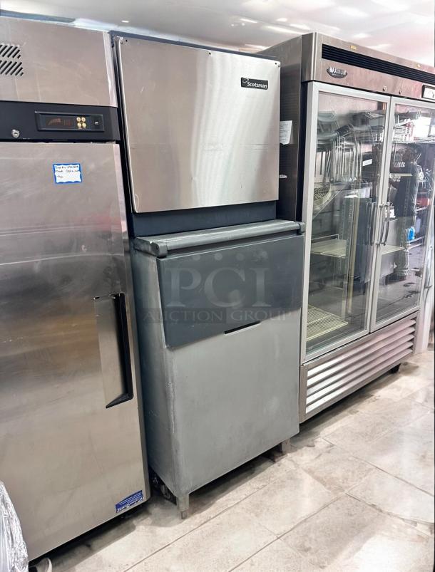 Excellent Condition Scotsman CME1056AS-3 Commercial Ice Machine with Ice Bin – Tested & Working! - Image 4 of 7