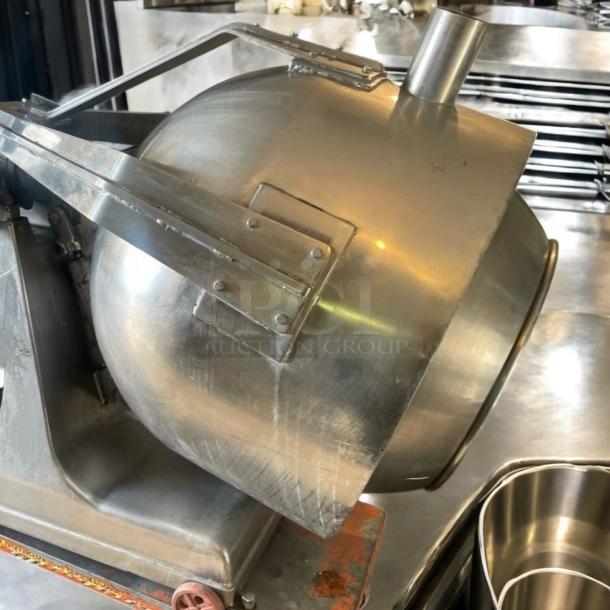 Excellent Condition Industrial Tilting Kettle – Fully Tested & Working! - Image 1 of 8