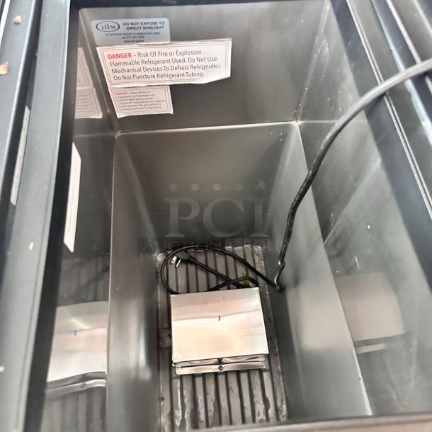 Excellent Condition IDW RCM TEQ2 Display Cooler – 115V – Tested & Working! - Image 5 of 8