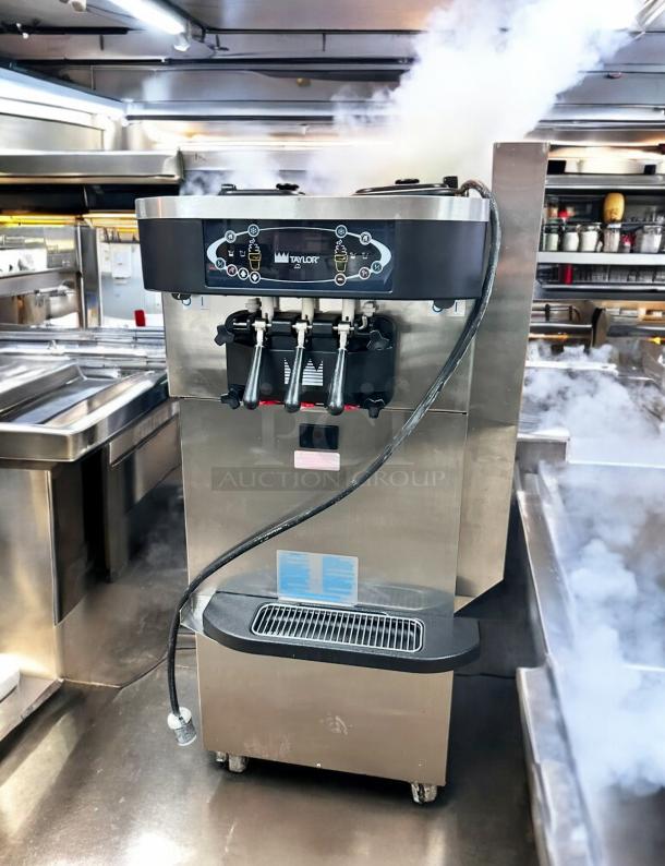 Excellent Condition Taylor Soft Serve Ice Cream Machine – Tested & Working! - Image 4 of 6