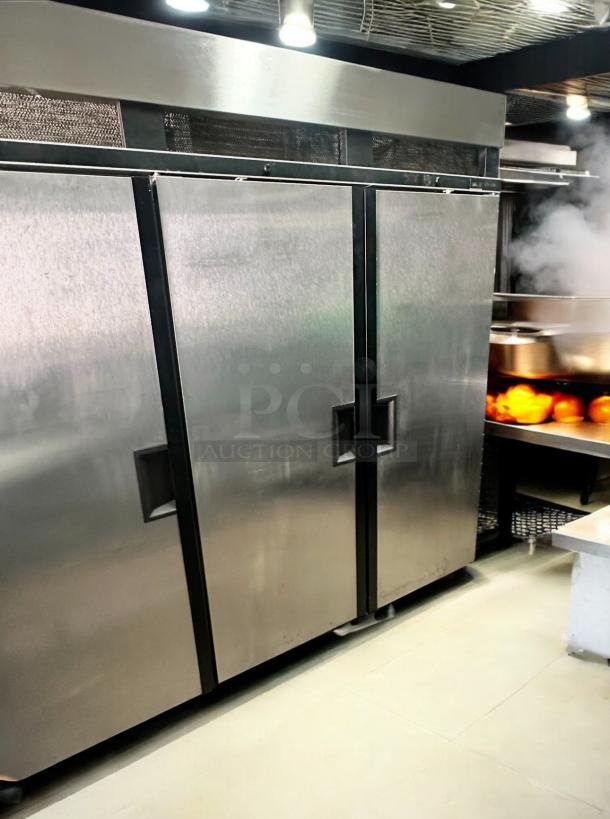 Excellent Condition Manitowoc 3-Door Commercial Refrigerator – Tested & Working! - Image 2 of 9