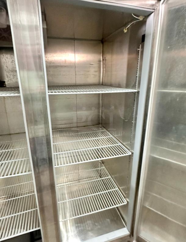 Excellent Condition Manitowoc 3-Door Commercial Refrigerator – Tested & Working! - Image 4 of 9