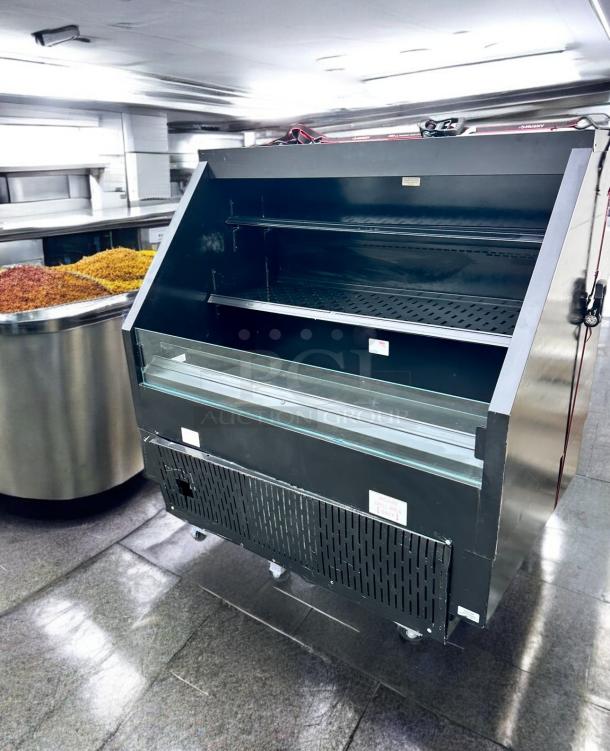 Excellent Condition Refrigerated Open-Air Merchandiser – Tested & Working! - Image 3 of 8