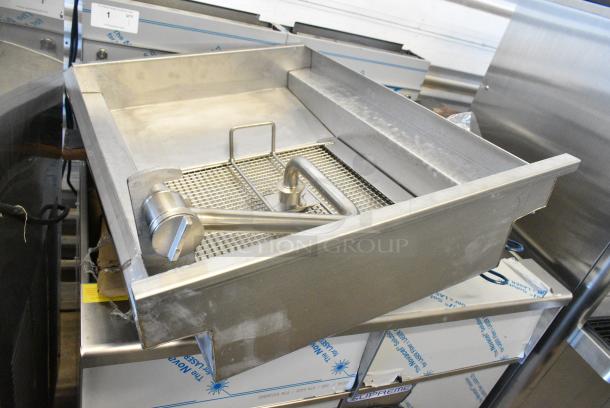 BRAND NEW SCRATCH AND DENT! 2022 Pitco Frialator SSH75 Stainless Steel Commercial Natural Gas Powered 2 Bay Deep Fat Fryer on Commercial Casters. 105,000 BTU. - Image 3 of 14