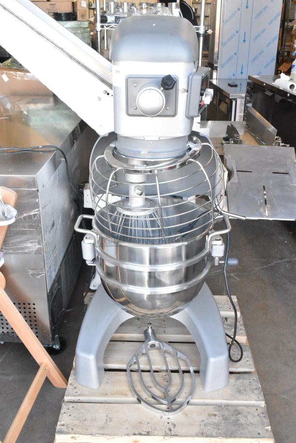 BRAND NEW SCRATCH AND DENT! Hobart Legacy HL300 Metal Commercial Floor Style 30 Quart Planetary Dough Mixer w/ Stainless Steel Mixing Bowl, Bowl Guard, Whisk and Paddle Attachments. 100-120 Volts, 1 Phase. Tested and Working! - Image 2 of 8
