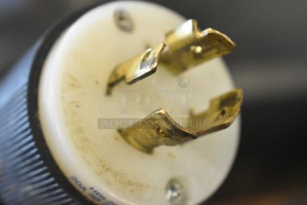 Stoelting F231-109I2 Stainless Steel Commercial Floor Style Water Cooled 2 Flavor w/ Twist Soft Serve Ice Cream Machine on Commercial Casters. 208-230 Volts, 3 Phase. - Image 7 of 11