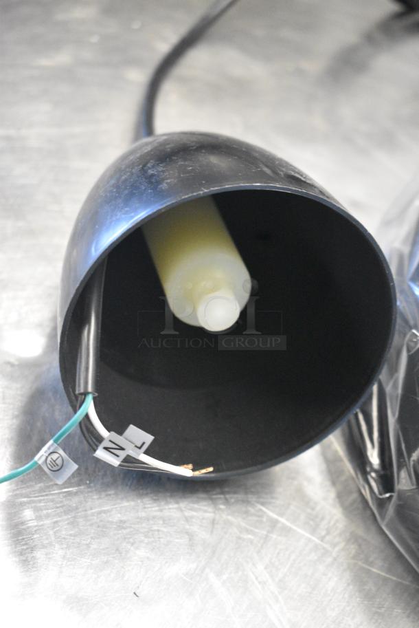 BRAND NEW SCRATCH AND DENT! ServIt 423HLS85BK HLS85BK 8' Cut-to-Length Ceiling Mount Heat Lamp with Modern Black Finish Round Dome Shade. 120 Volts, 1 Phase. - Image 3 of 5