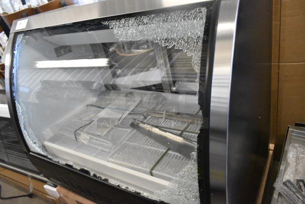 BRAND NEW SCRATCH AND DENT! 2024 Avantco 178DLC47HCB Metal Commercial 47" Black Curved Glass Refrigerated Deli Case. See Pictures For Broken Glass. 115 Volts, 1 Phase. Tested and Working! - Image 4 of 7