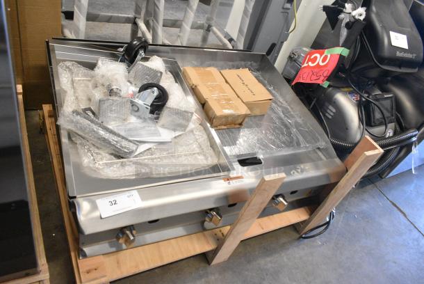 BRAND NEW SCRATCH AND DENT! 2024 Cooking Performance Group GM-CPG-36-NL 351GMCPG36NL Stainless Steel 36" Gas Countertop Griddle with Manual Controls - 90,000 BTU - Image 2 of 11