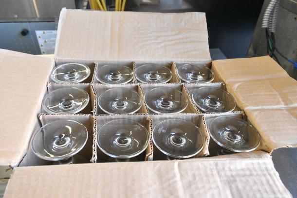 4 BRAND NEW SCRATCH AND DENT! Boxes of 12 Contour Reserve 9155 13.5 oz Goblet Wine Glasses. 4 Times Your Bid! - Image 3 of 5