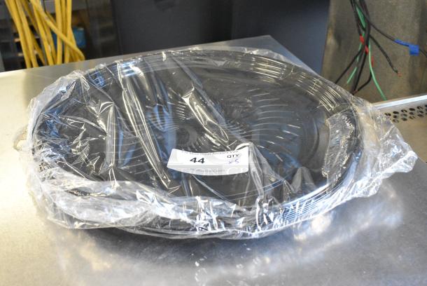 ALL ONE MONEY! 5 Bundles of Plastic Trays. - Image 1 of 4