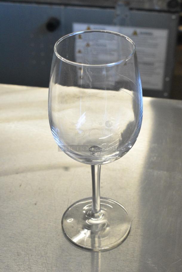 Box of 8 Libbey 7533 Vina 10 oz Wine Glasses - Image 1 of 6