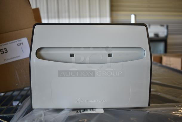 BRAND NEW SCRATCH AND DENT! Georgia Pacific Metal Dispenser - Image 1 of 4