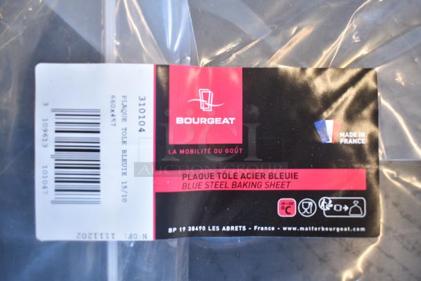 BRAND NEW SCRATCH AND DENT! Matfer Bourgeat 310104 17 3/4" x 25" Tapered Edge Blue Carbon Steel Sheet Pan - Image 4 of 4
