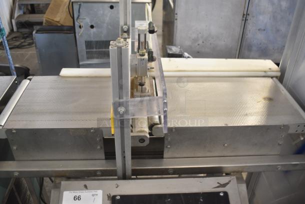 Metal Commercial Floor Style Pneumatic Auto Cutter / Press on Commercial Casters. Tested and Working! - Image 4 of 11