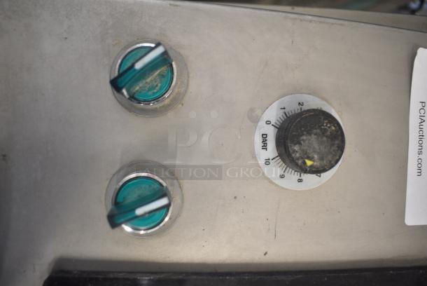 Metal Commercial Floor Style Pneumatic Auto Cutter / Press on Commercial Casters. Tested and Working! - Image 6 of 11