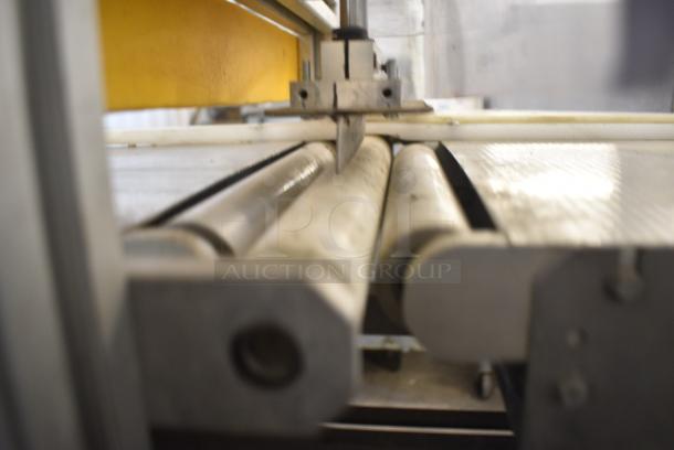 Metal Commercial Floor Style Pneumatic Auto Cutter / Press on Commercial Casters. Tested and Working! - Image 8 of 11