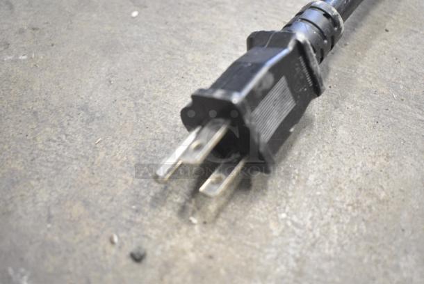 BRAND NEW SCRATCH AND DENT! 2024 Kratos HC1836HP Metal Heater/Proofer Non-Insulated on Commercial Casters. 120 Volts, 1 Phase. Tested and Working! - Image 8 of 8
